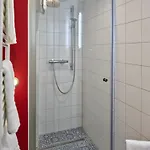 Grosse Stilvolle Altbauwohnung Im Herzen Von Bis 6 Personen
