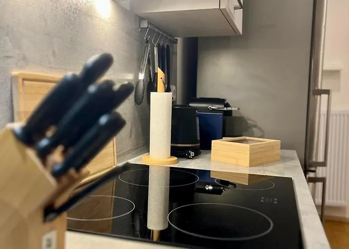 Grosse Stilvolle Altbauwohnung Im Herzen Von Bis 6 Personen Apartment