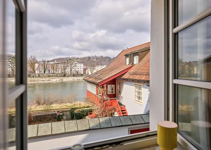 Apartment Grosse Stilvolle Altbauwohnung Im Herzen Von Bis 6 Personen Passau