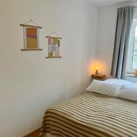 Residery Zentrale Altbauwohnung Mit Arbeitsplatz In Der Innstadt Apartman