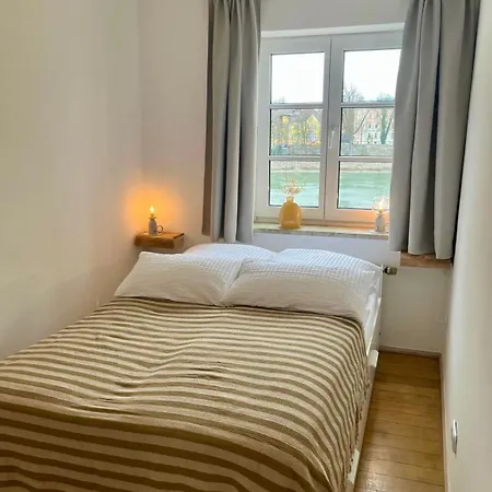 Residery Zentrale Altbauwohnung Mit Arbeitsplatz In Der Innstadt Apartman Passau